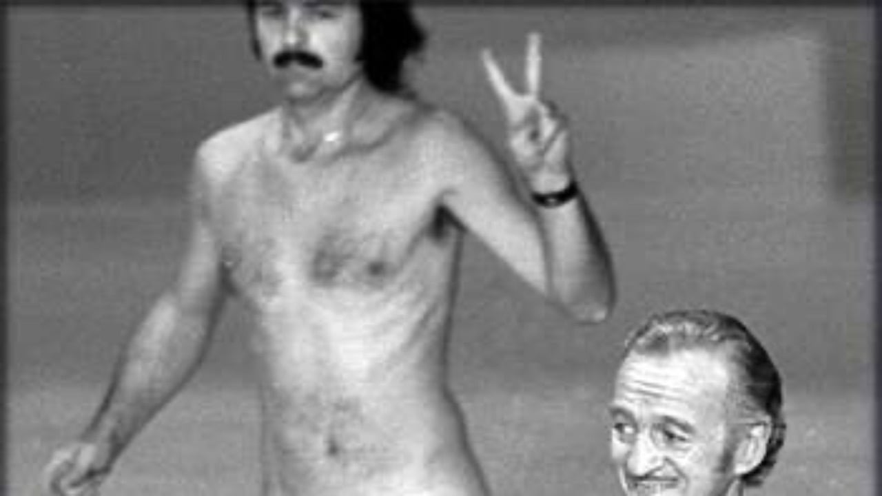 Robert Opel Streaking at 1974 Oscars