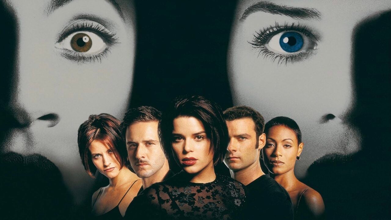 Liev Schreiber, Courteney Cox, David Arquette, Neve Campbell, and Jada Pinkett Smith in Scream 2 (1997)