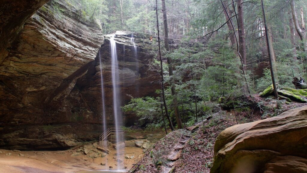 ohio caverns - ash cave after rain